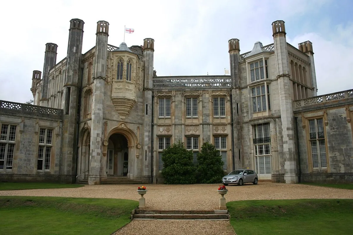 Highcliffe Castle