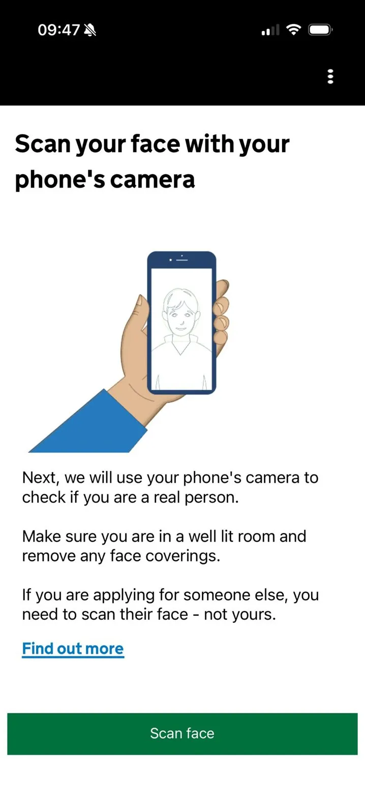 De app vraagt om je gezicht te scannen met de camera