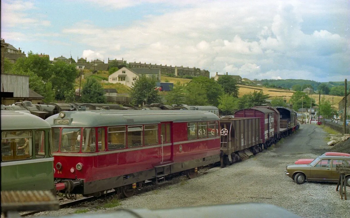 De stoomtrein door de Worth Valley