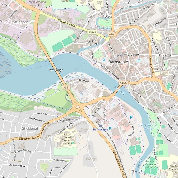 Kaart van Barnstaple met de Pannier Market, het museum en de Tarka Trail