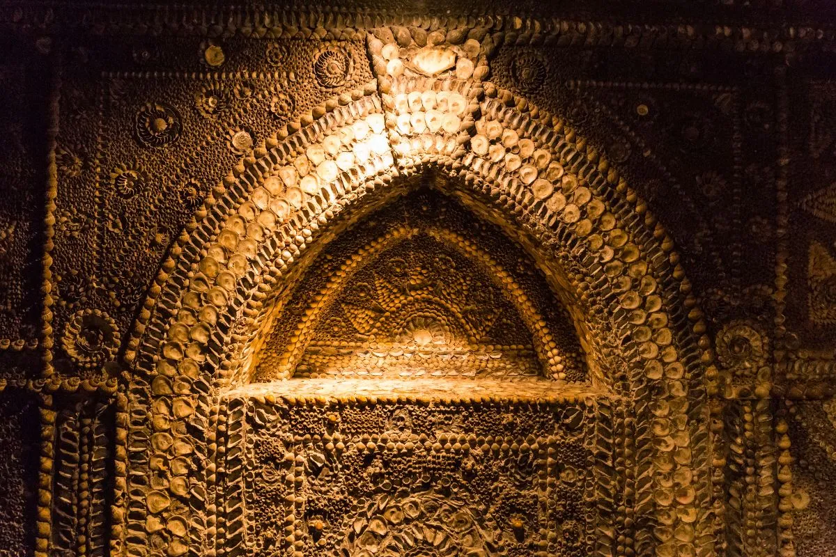 De Shell Grotto