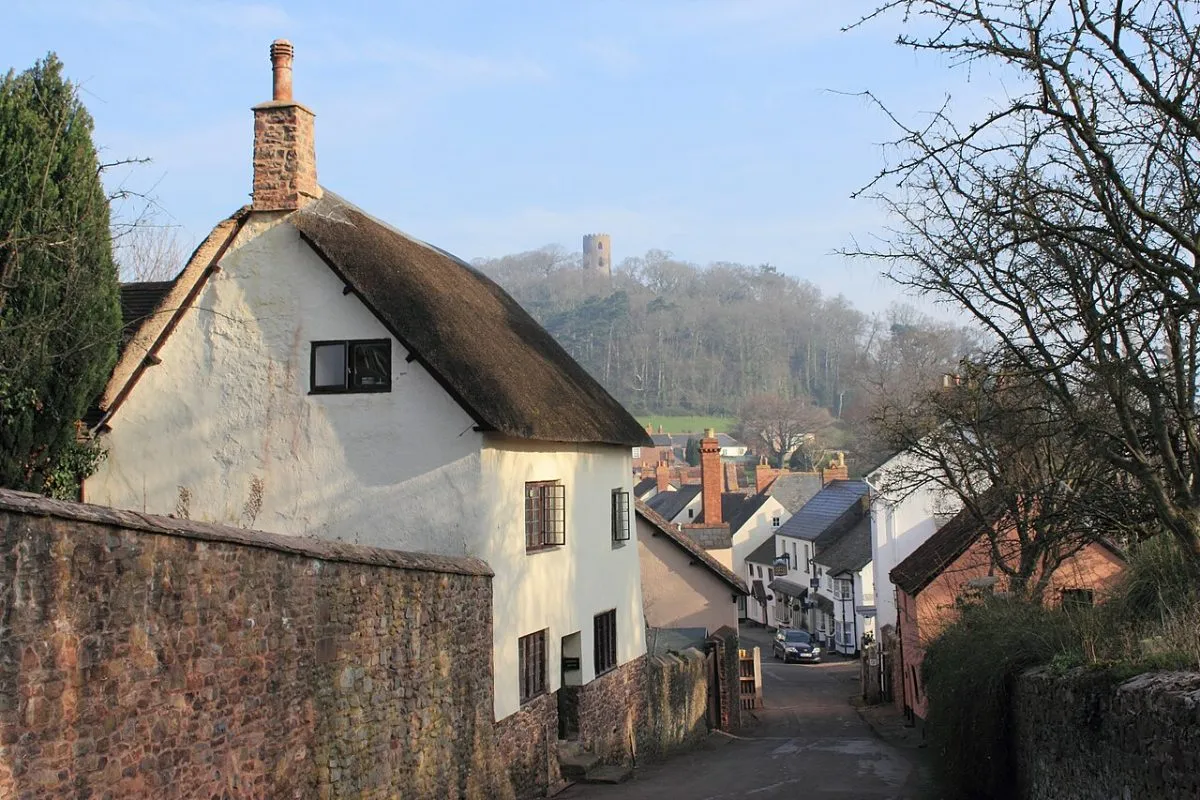 Dunster Castle en het dorp