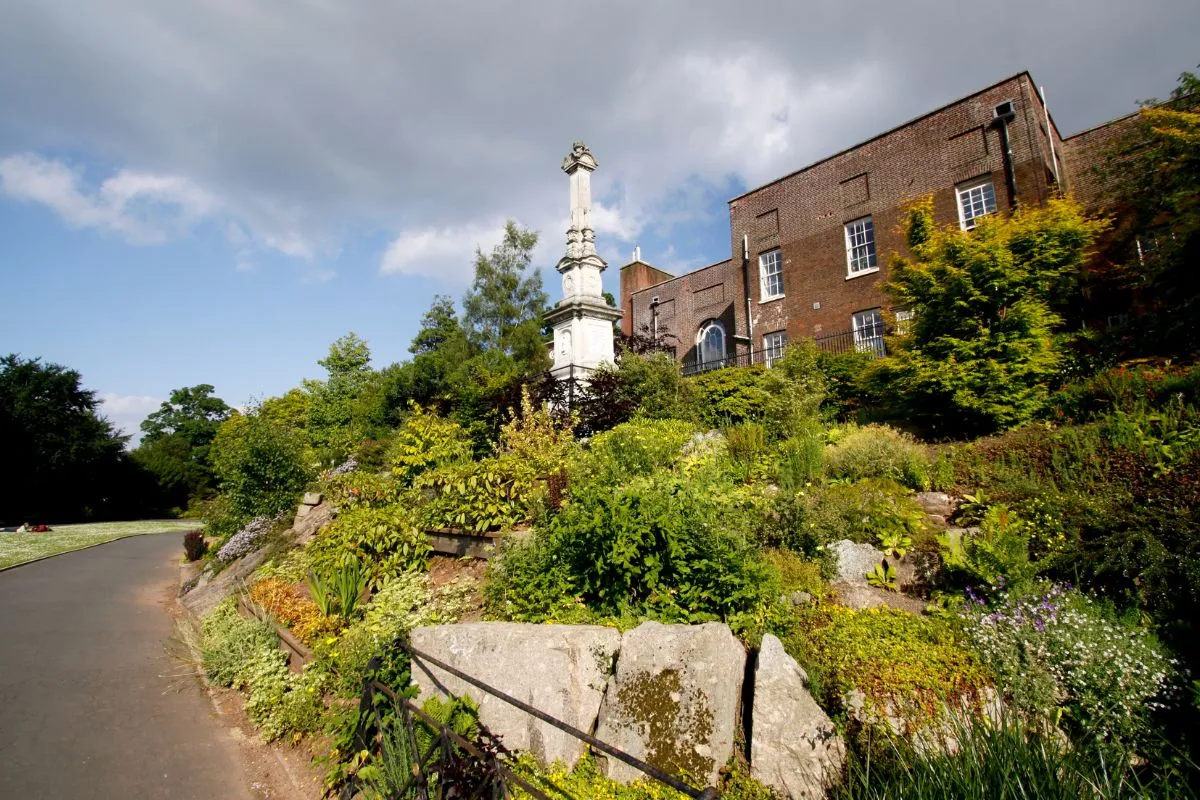 Northernhay Gardens, de oudste openbare tuin van Engeland