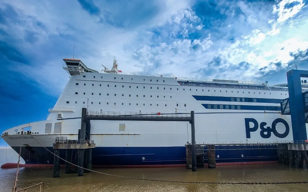 Overtocht Rotterdam-Hull: tijden, hut en de transferbus