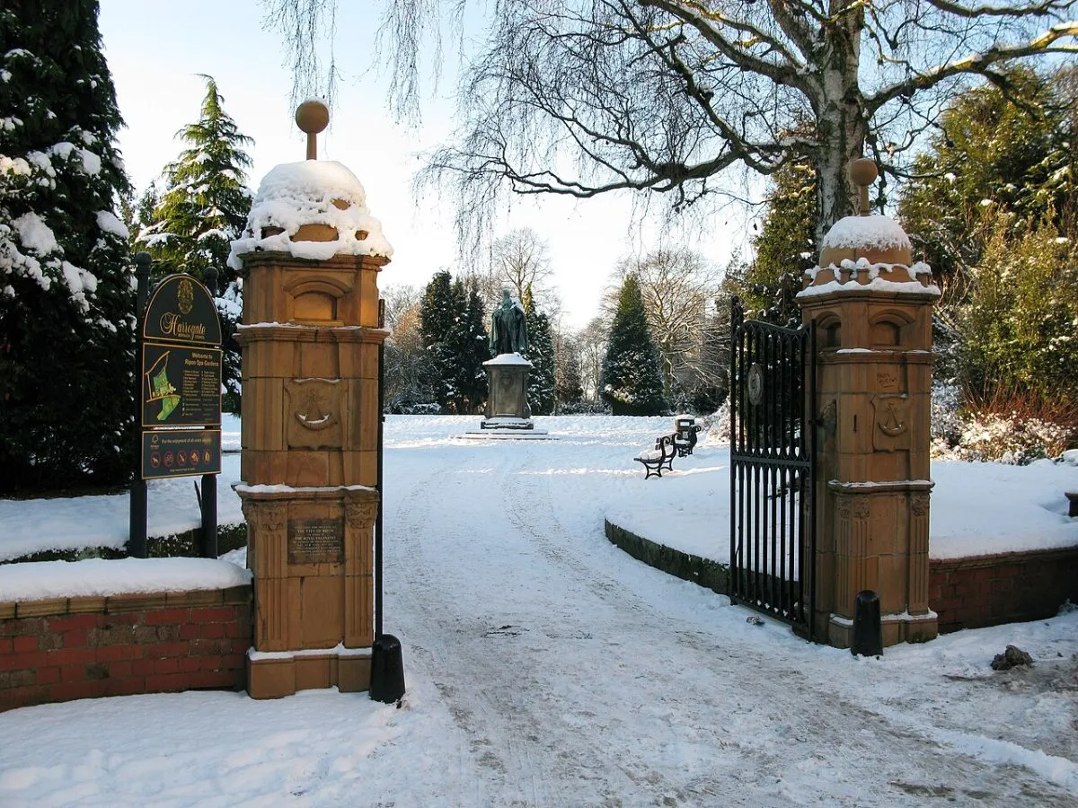 Market Square en de Spa Gardens