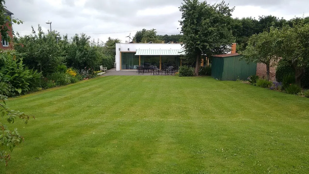 Hill Close Gardens