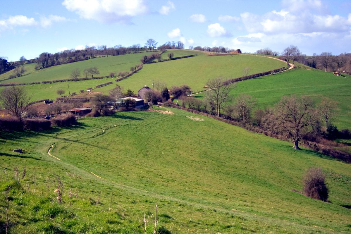 Cotswolds way uitkijkpunt over de heuvels