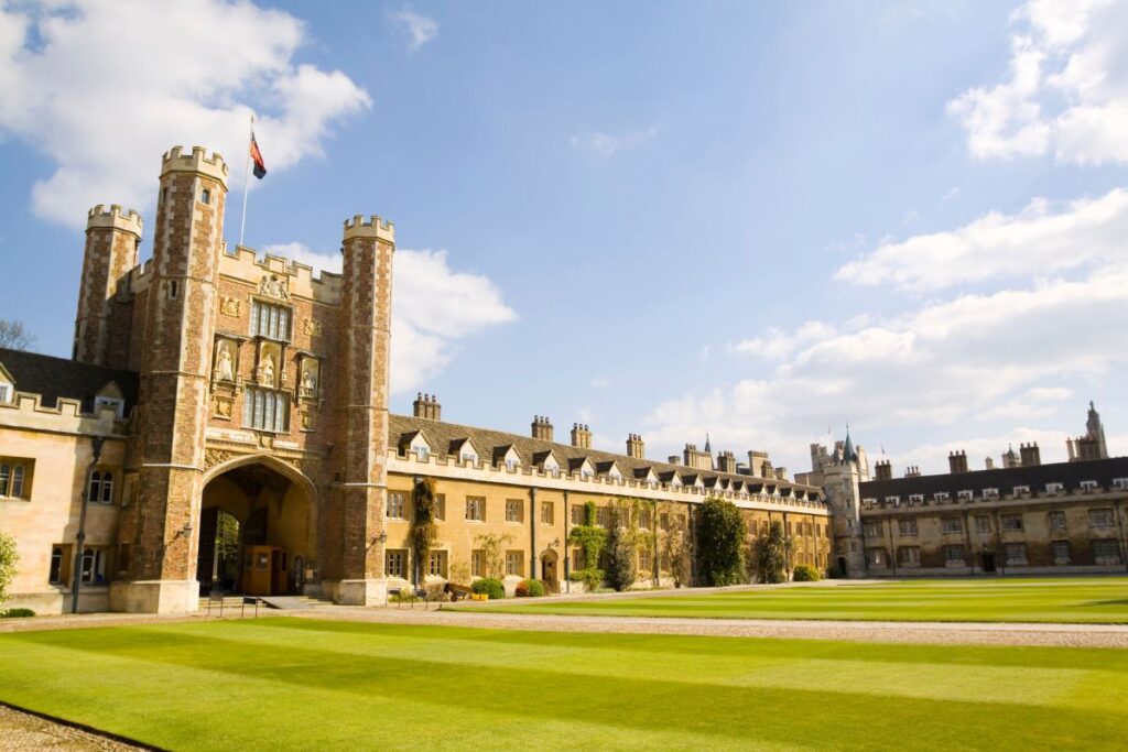 Trinity College is een college behorend bij de Universiteit van Cambridge