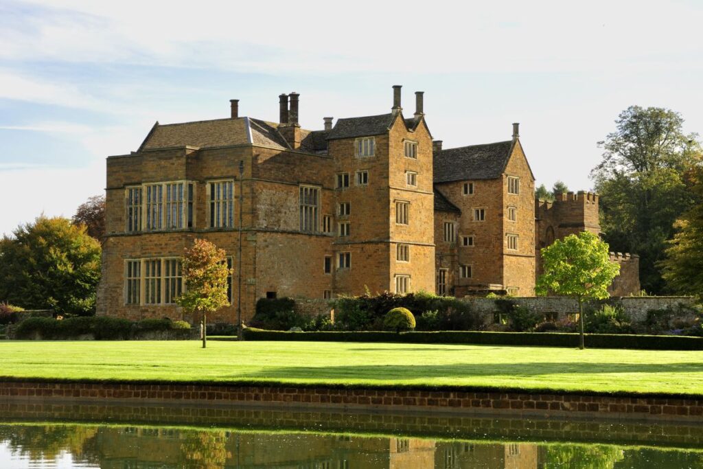 Broughton Castle