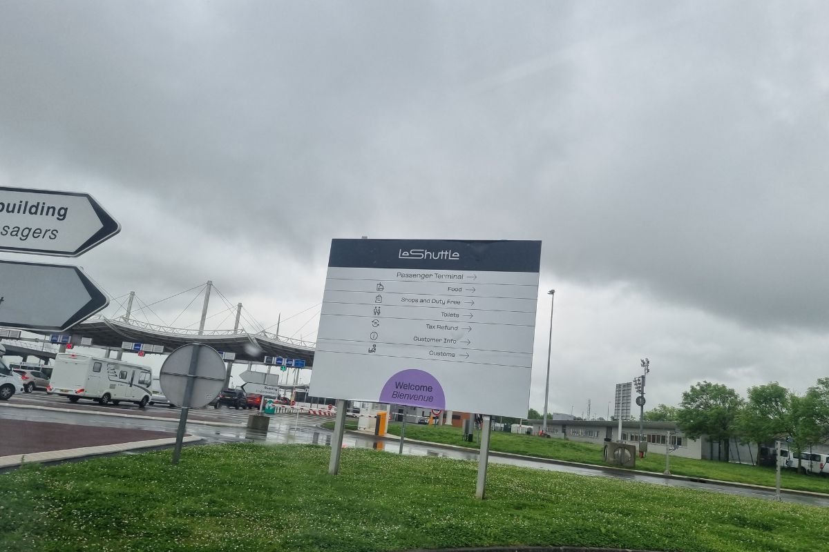Terminal van LeShuttle bij de Kanaaltunnel in Calais