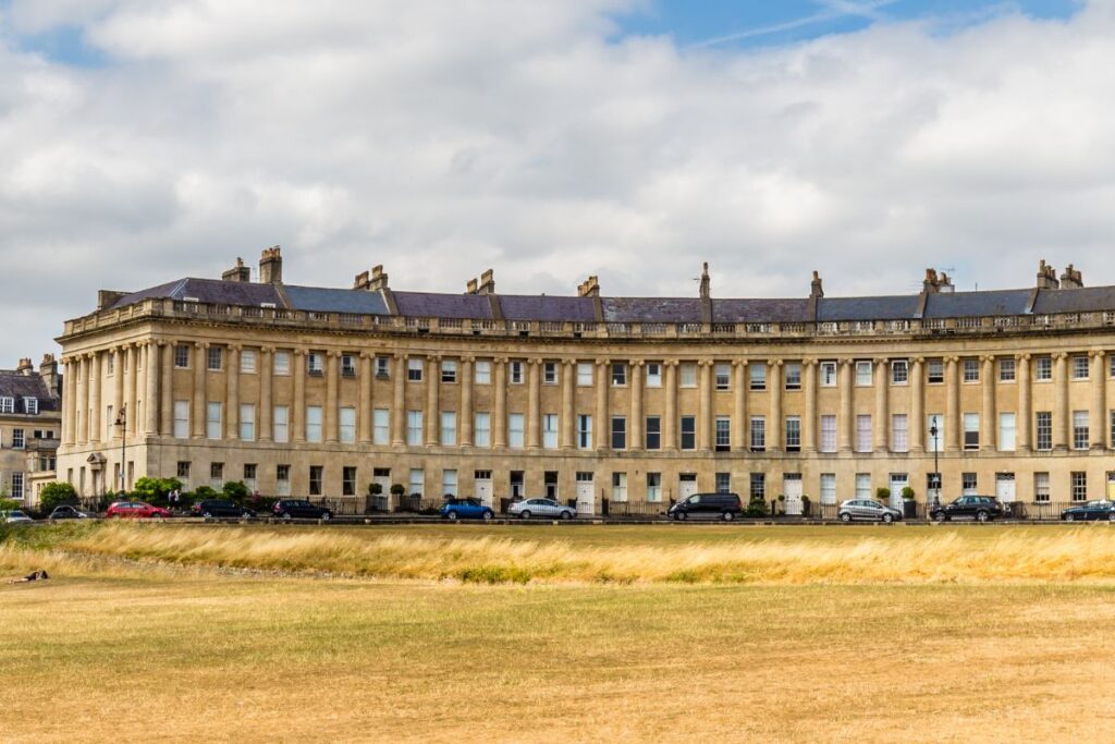 8. No.1 Royal Crescent Museum